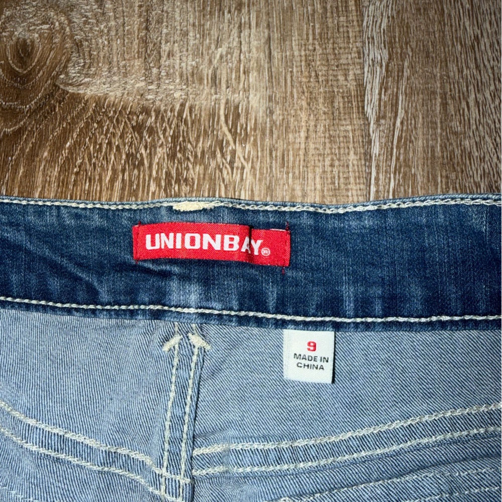 SOLD - Picture 3 of 4